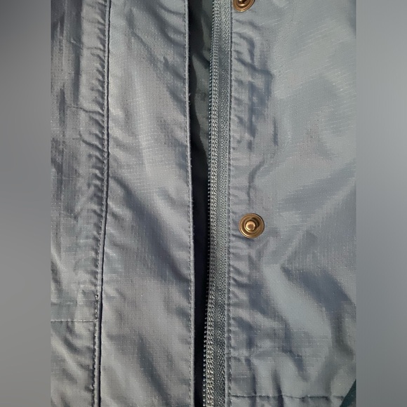 Carharrt Women’s Rain Jacket - Picture 9 of 9